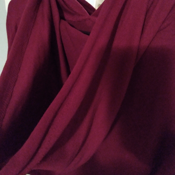 Burgundy Bobbie Brooks "LOVE" long sleeve women's plus size 1X hoodie - Picture 6 of 6